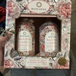 Rose and peony, shower gel and body lotion. Made in Italy