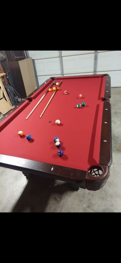 Pool table