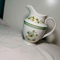 Vintage Royal Doulton Tonkin  Creamer