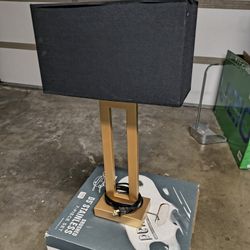Nightstand Lamp, Like New 
