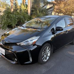 2017 Toyota Prius · Hatchback 