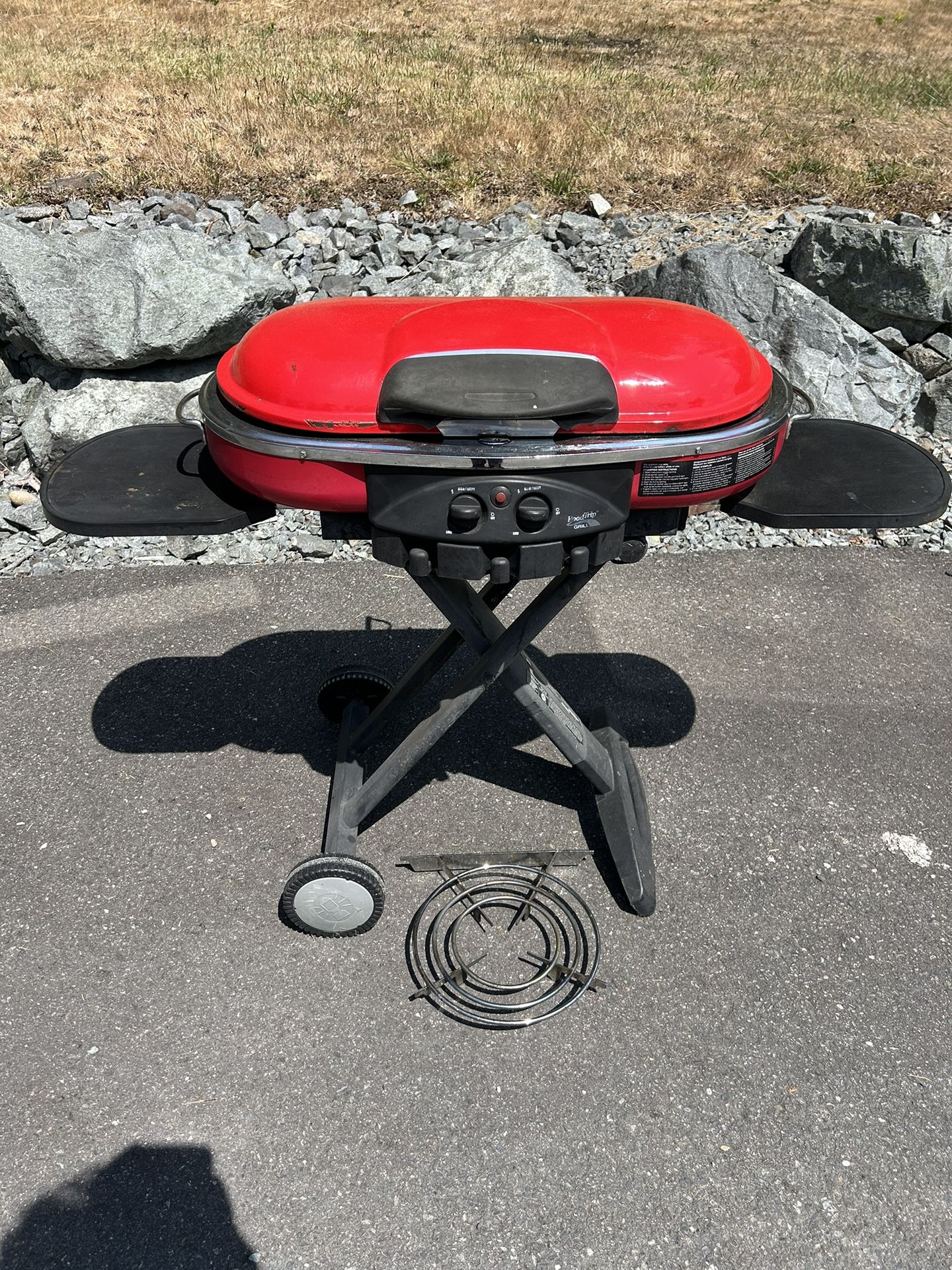 Coleman RoadTrip Grill 赤 Amazon | コールマン(Coleman) BBQ バーベキュー グリル ロード