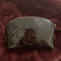 Louis Vuitton Monogram Vernis Pochette Cosmetic PM Amarante M91495