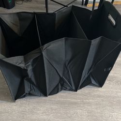Collapsible Laundry Hamper 