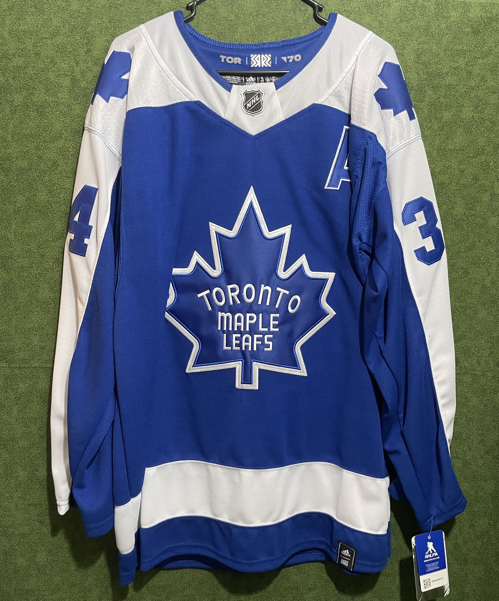 AUSTON MATTHEWS TORONTO MAPLE LEAFS ADIDAS JERSEY BRAND NEW WITH TAGS SIZE LARGE 