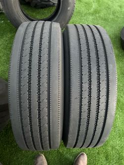 225/70/19.5 Americus
