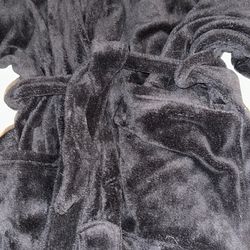Men’s Bath Robe Housecoat Black Super Soft Like New. Sz. Medium m 