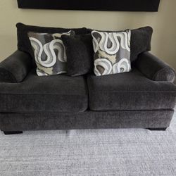 High End Over Size Love Seat /Sofa - Must See