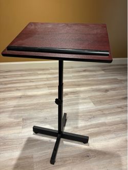 Adjustable Lecturn