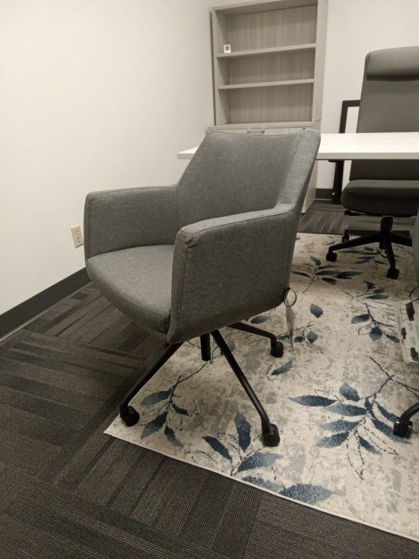 Rolling Guest Lounger For Home/Office