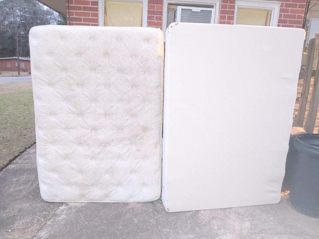 Set Of Full Sized Mattress And BoxSpring For Sale