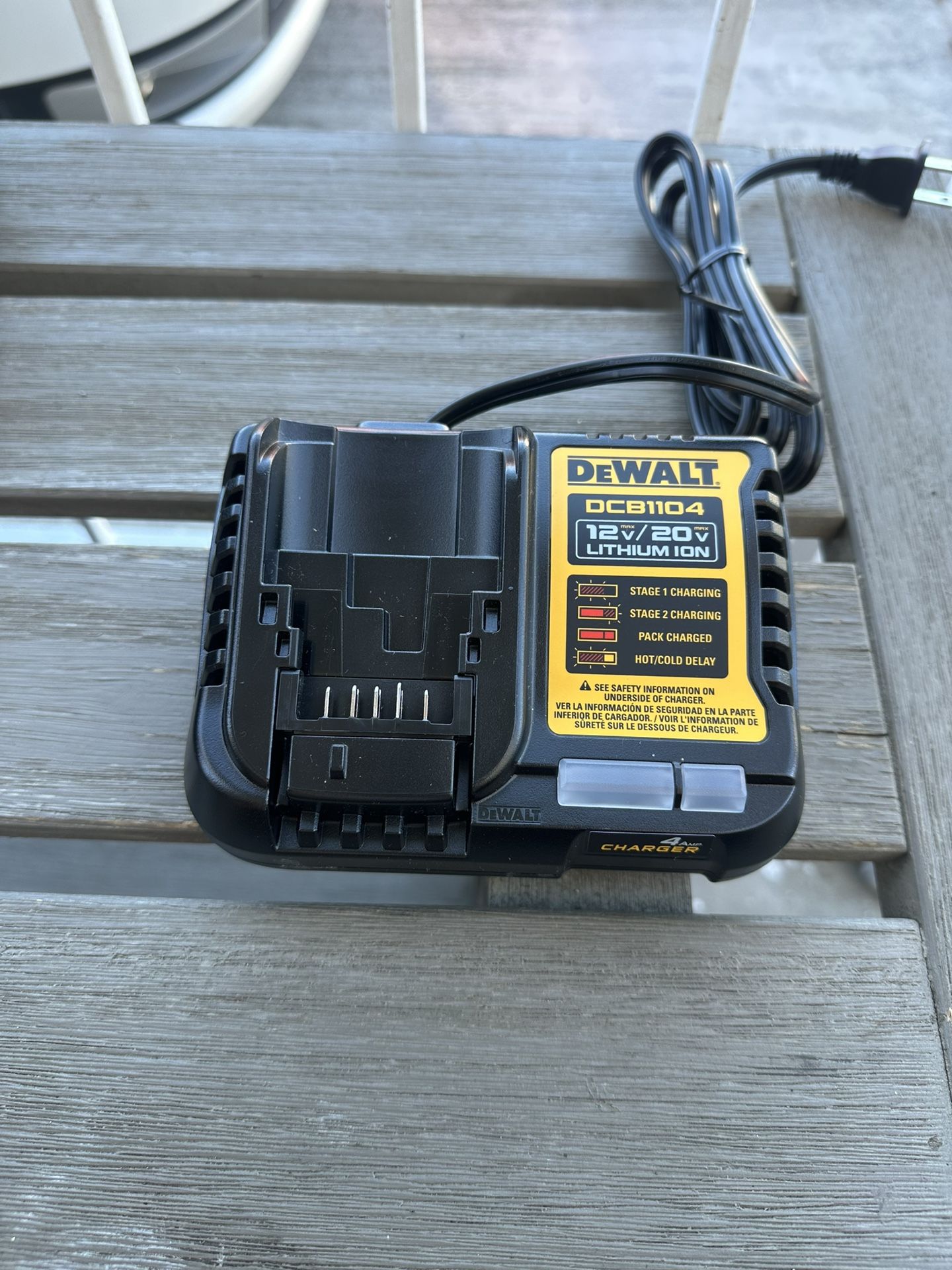 New 20v Dewalt Charger