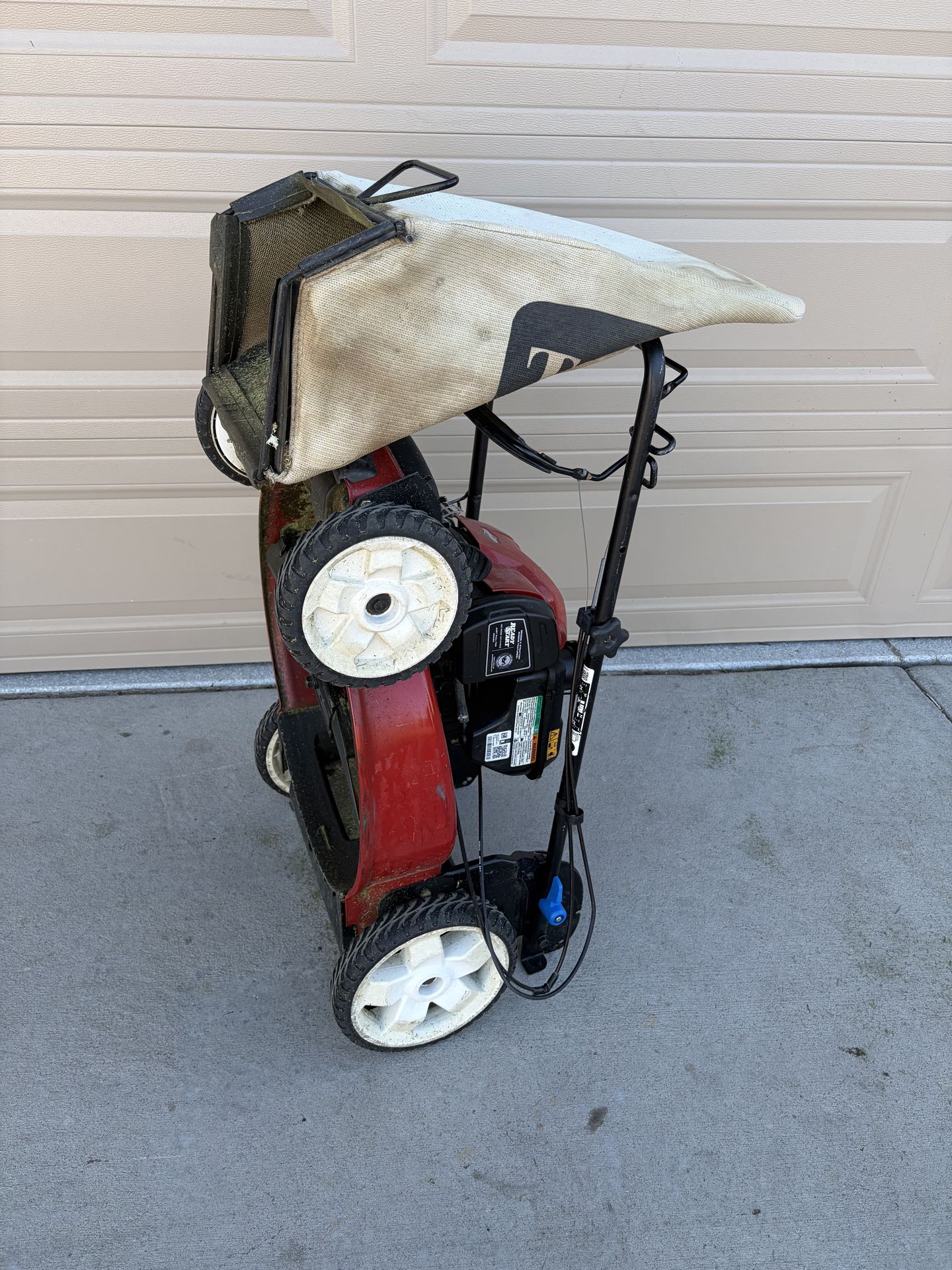 Toro Recycler 22” Self Propelled Lawn Mower – SmartStow