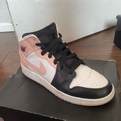 Air Jordan 1 Mid GS