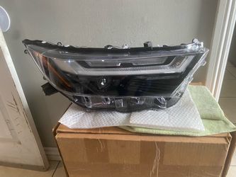 2023-2025 Toyota RAV4 right headlight