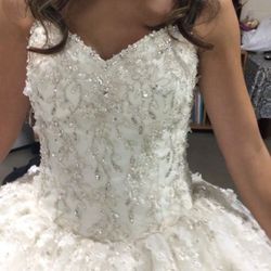 Wedding dress