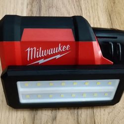 Milwaukee M12 Rover LED Service Repair Flood Light 