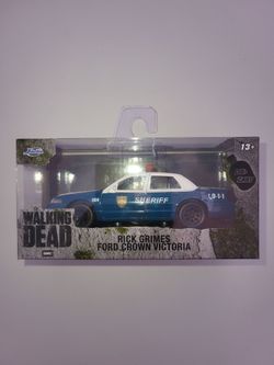 1:32 Scale Ford Crown Victoria Sheriff Car