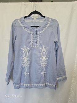 Banana Republic Woman's blouse