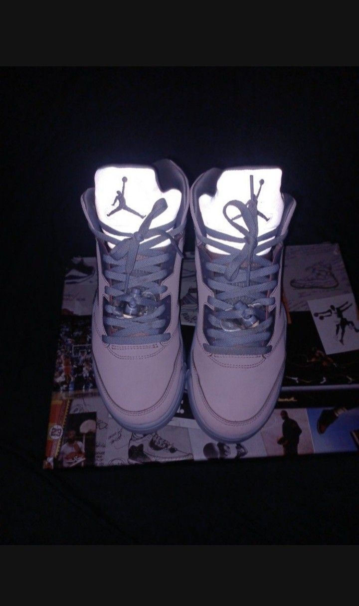 Jordan 5 Retro Easter Special Edition