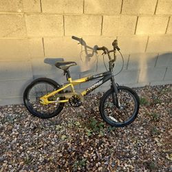 bike with 2 flat tires