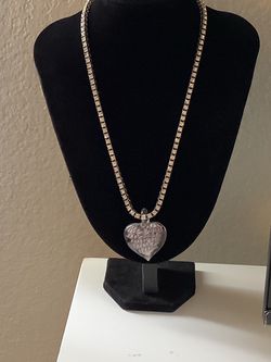 Tennis Chain Necklace With Glass Heart Super Pretty 22 Inches