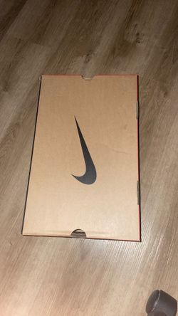 jordan 12s size 8 navy blue and white