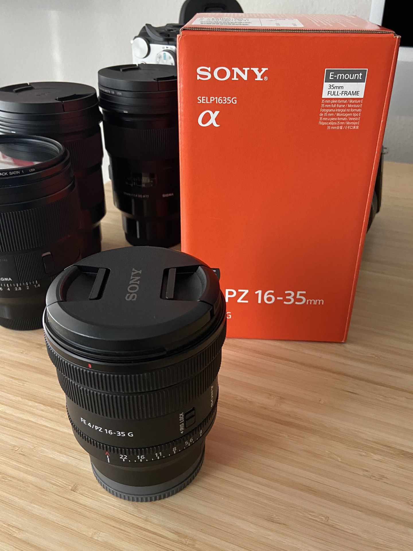 Sony E-mount 16-35mm PZ  F/4  G Lens
