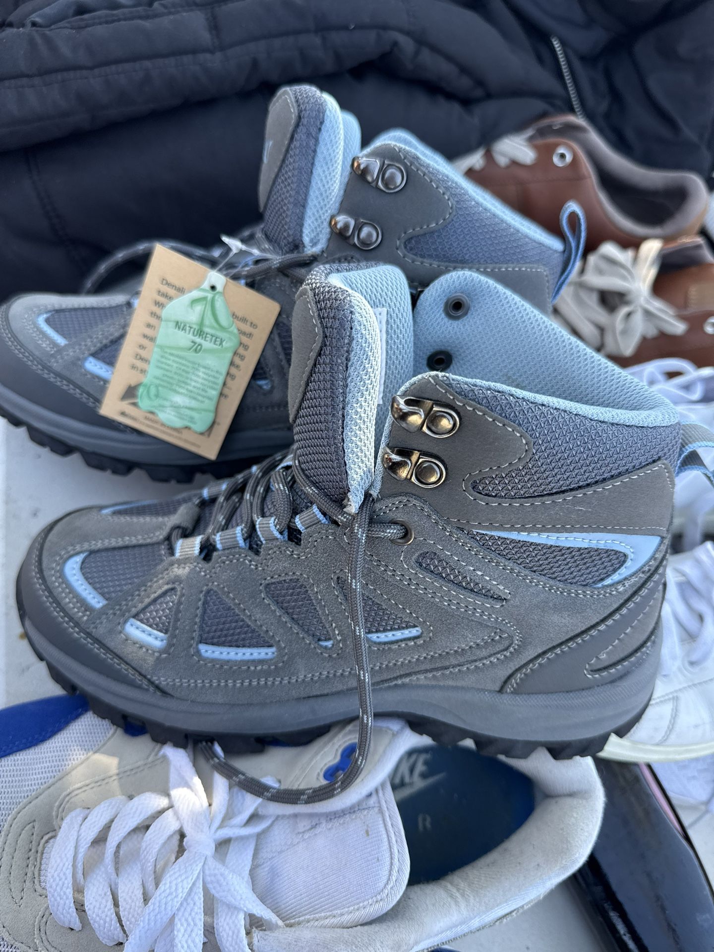 Women Hiking 🥾 Boots Size 6.5
