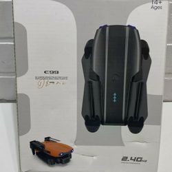 NEW  Drone 2.4ghz - Gray - SD Camera - W/ Case
