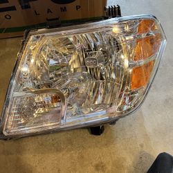 DEPO Headlights - 2009-21 Nissan Fronteir