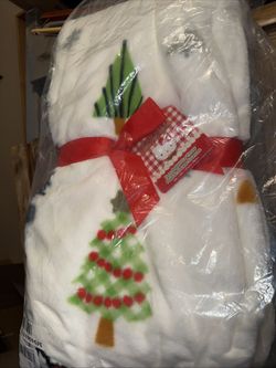 Hello Kitty And Friends Christmas Throw Faux Fur