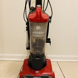 Dirt Devil Endura Express ( Bagless Compact Upright Vacuum Cleaner )