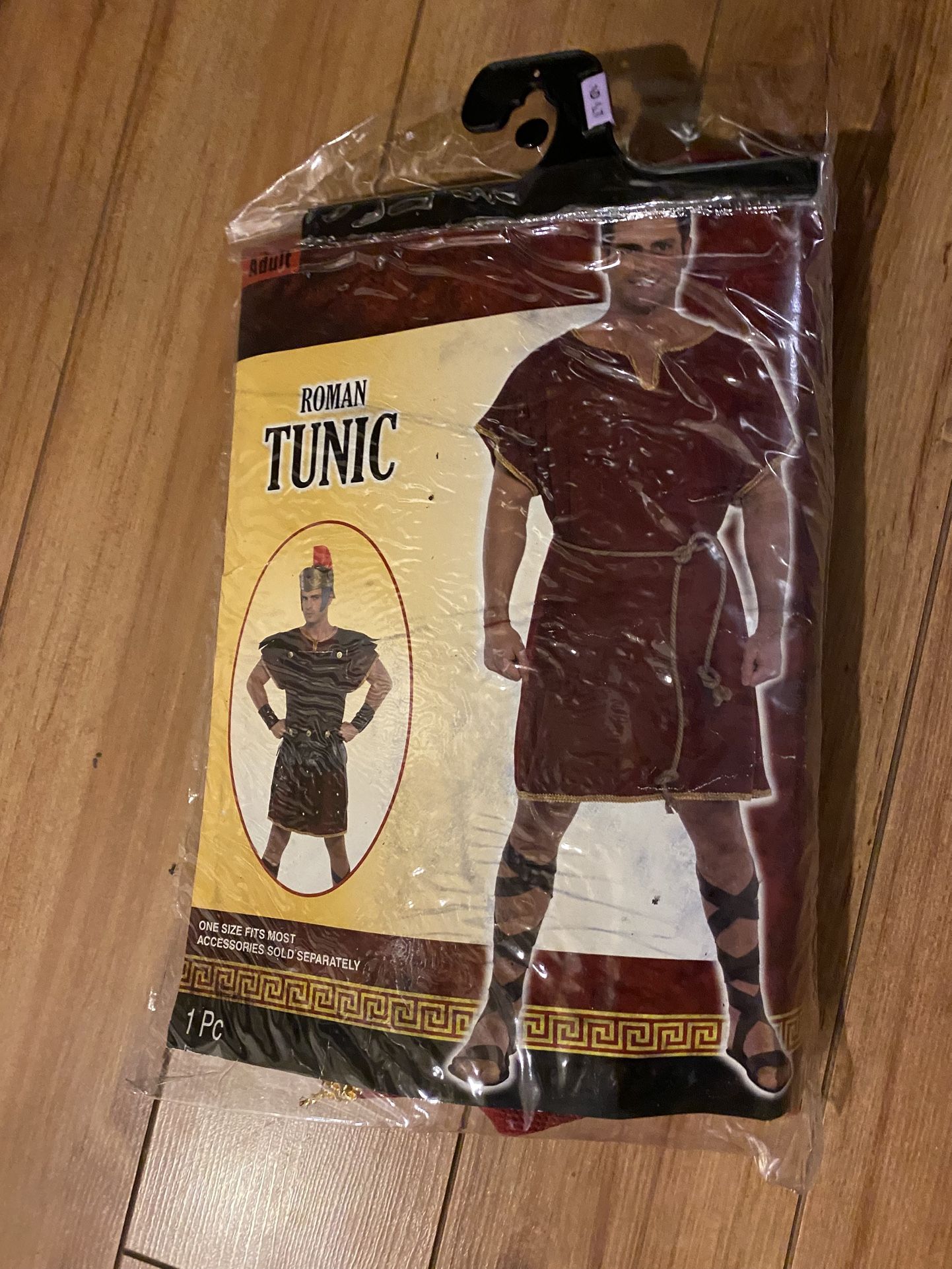 Men’s Halloween Costumes- Roman tunic 