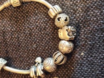Charm Pandora With 8 Silver Charms