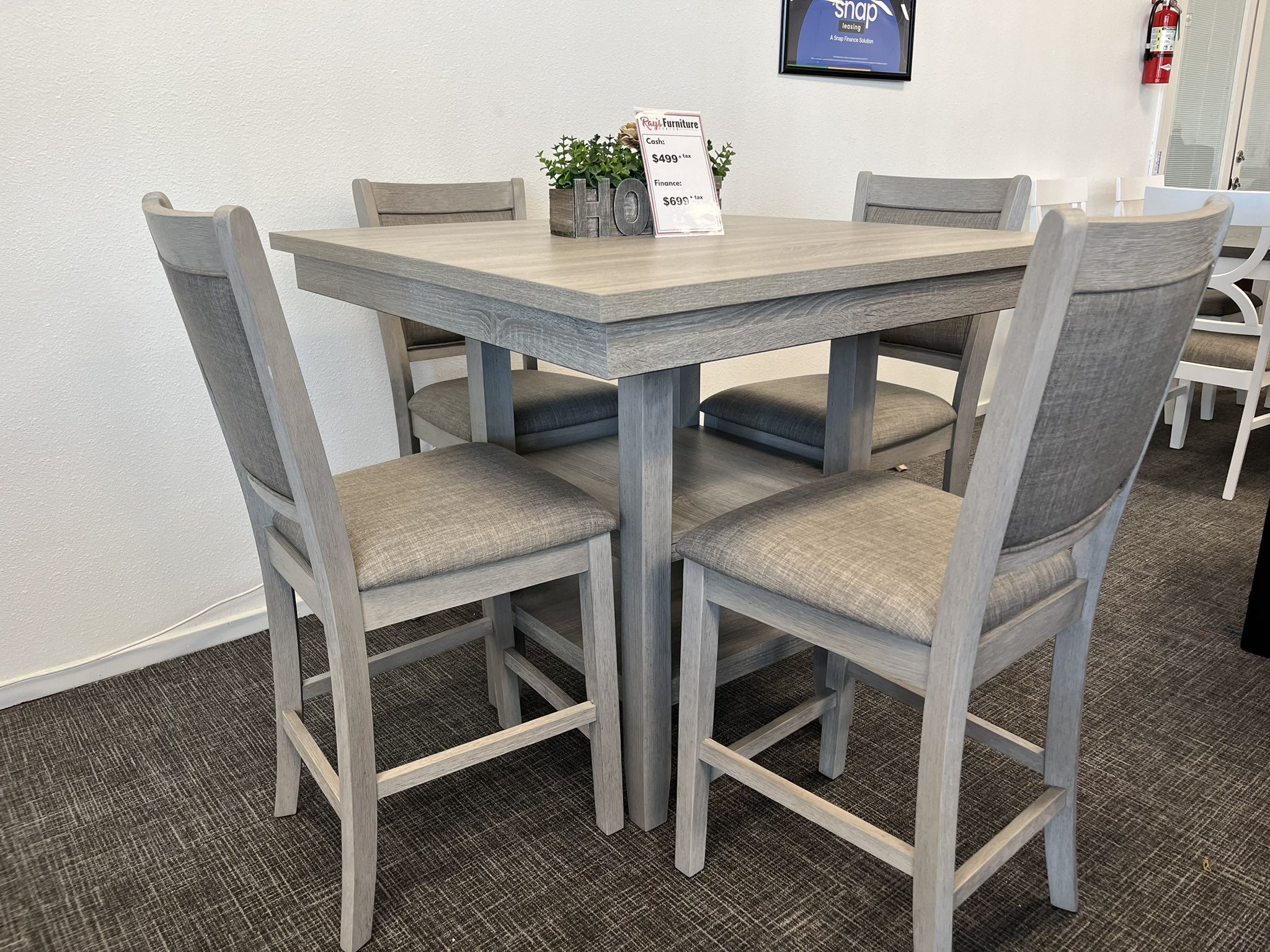 Dine in Style! 5-PC Table Set β Just $499 π΄β¨
