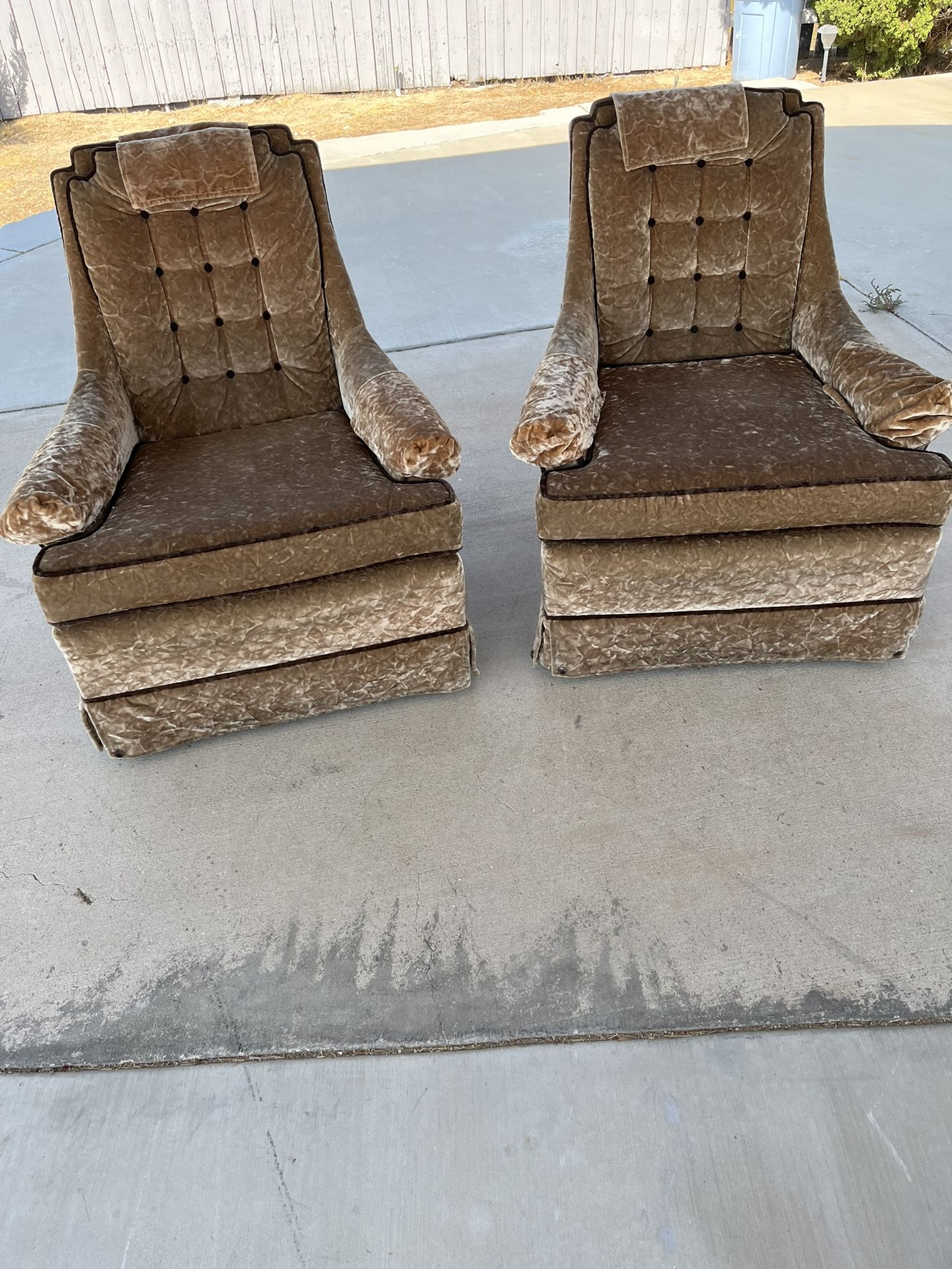 2 Chairs 