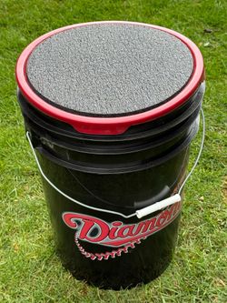 Diamond 6 Gallon 30 official league baseballs