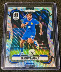 Bradley Barcola Silver Wave Holo Prizm 2026