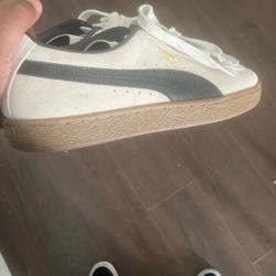 Puma Suede (Beige Size 10.5)