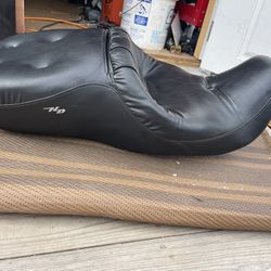 Harley Touring Seat 1(contact info removed)