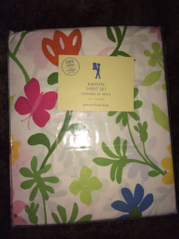 pottery barn kids sheet set.