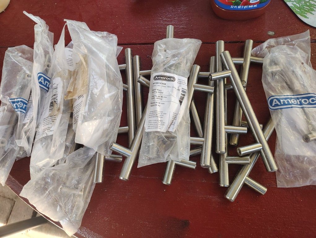 Kitchen Cabinet Pulls And Knobs