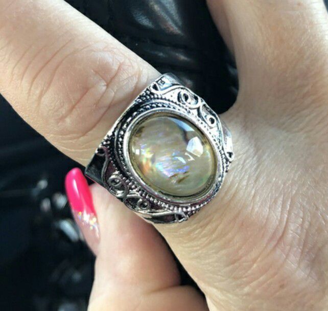 Vintage 925 Sterling Silver Natural Rainbow Moonstone Ring