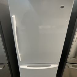 MAYTAG BOTTOM FREEZER REFRIGERATOR (30 Inch Wide)