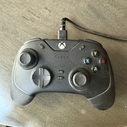 Razer Wolverine v2 Controller