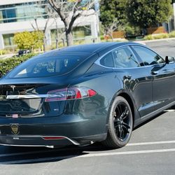 2013 Tesla model s 85 FREE SUPERCHARGING 