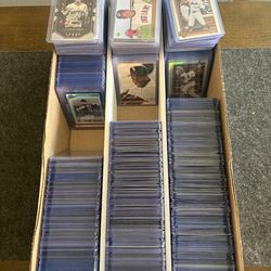Huge sports card lot - mostly baseball 674 cards