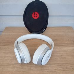 Beats by Dr. Dre Solo 2 Wired On-Ear Headphone