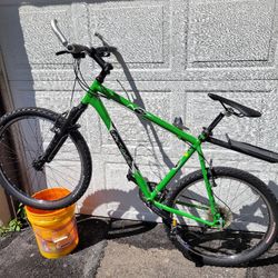 Gary Fisher Marlin Genesis....21 Inch Frame 